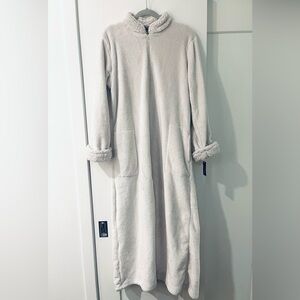 Cozy White Fleece Robe | NWT